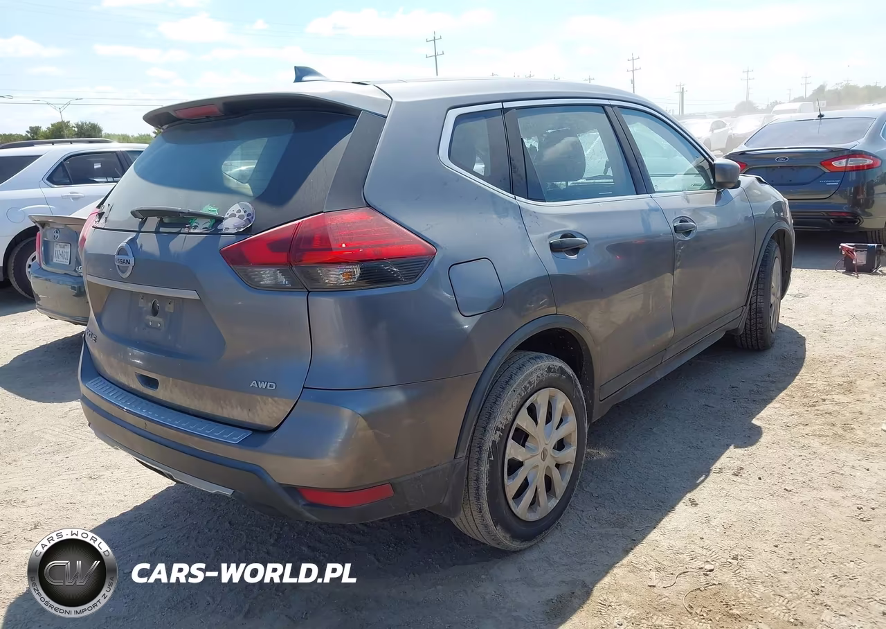 2017 Nissan Rogue S VIN:KNMAT2MV2HP503366 - 4