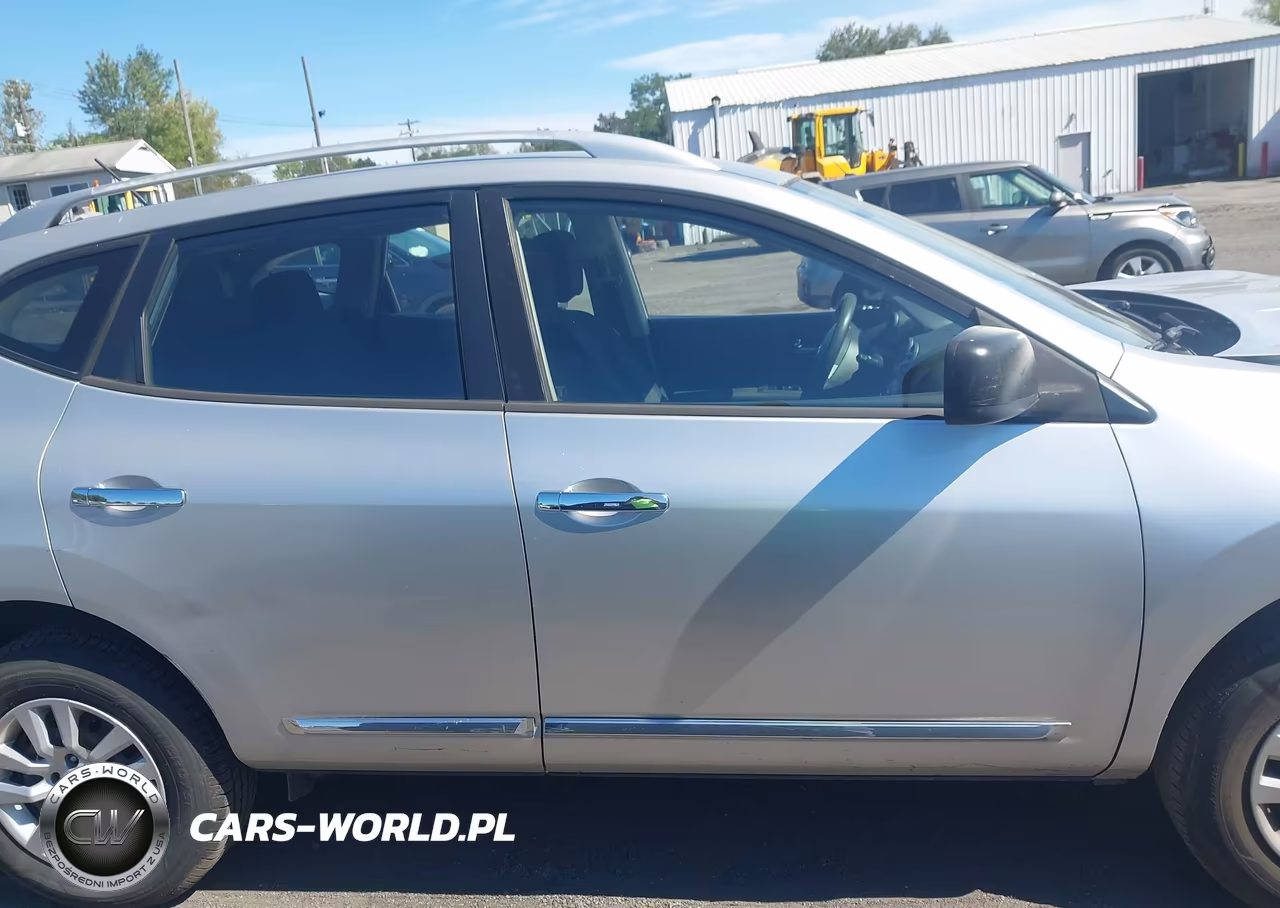 2015 Nissan Rogue Select S VIN:JN8AS5MV3FW254121 - 13