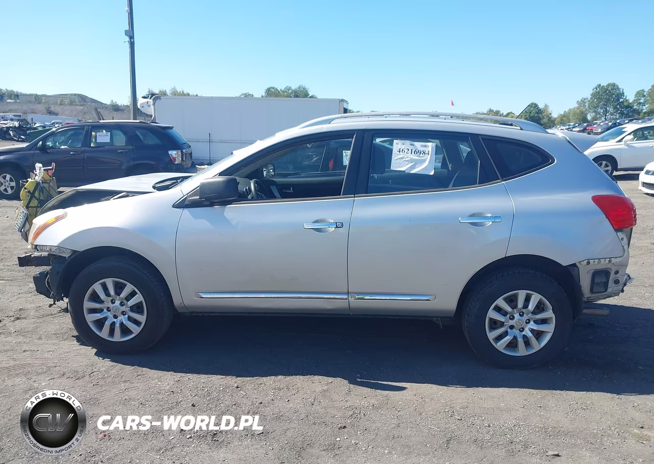 2015 Nissan Rogue Select S VIN:JN8AS5MV3FW254121 - 14