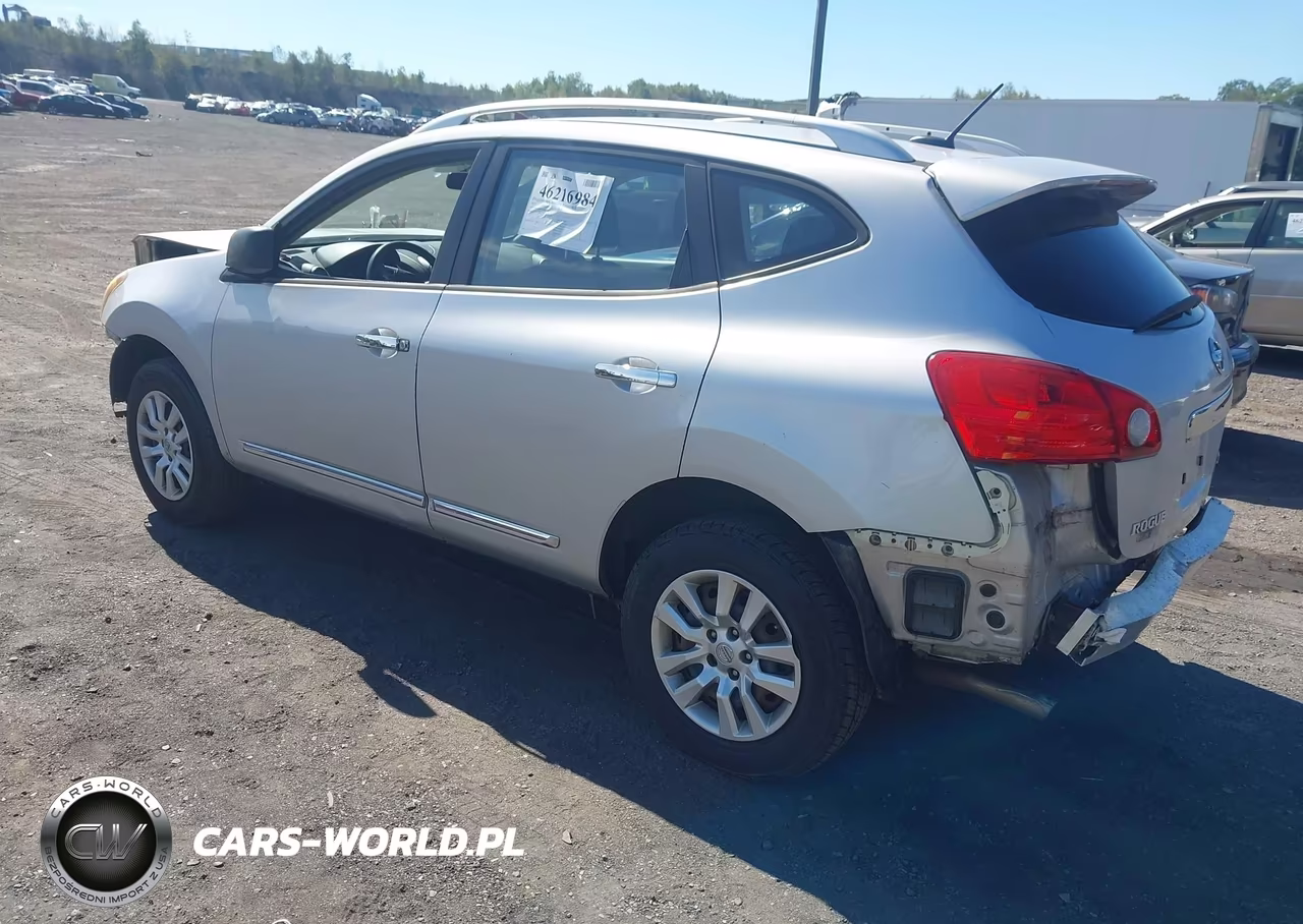 2015 Nissan Rogue Select S VIN:JN8AS5MV3FW254121 - 3