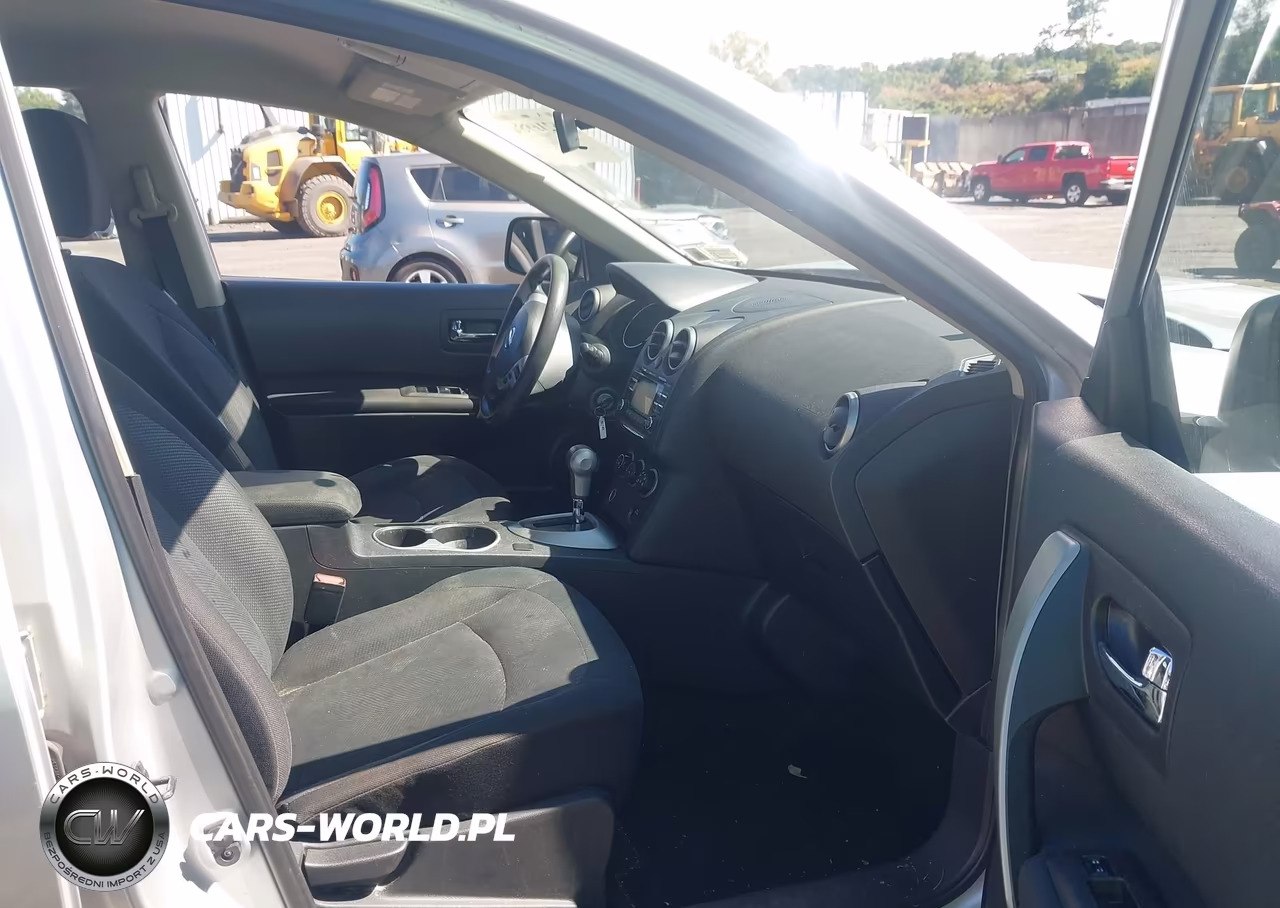2015 Nissan Rogue Select S VIN:JN8AS5MV3FW254121 - 5