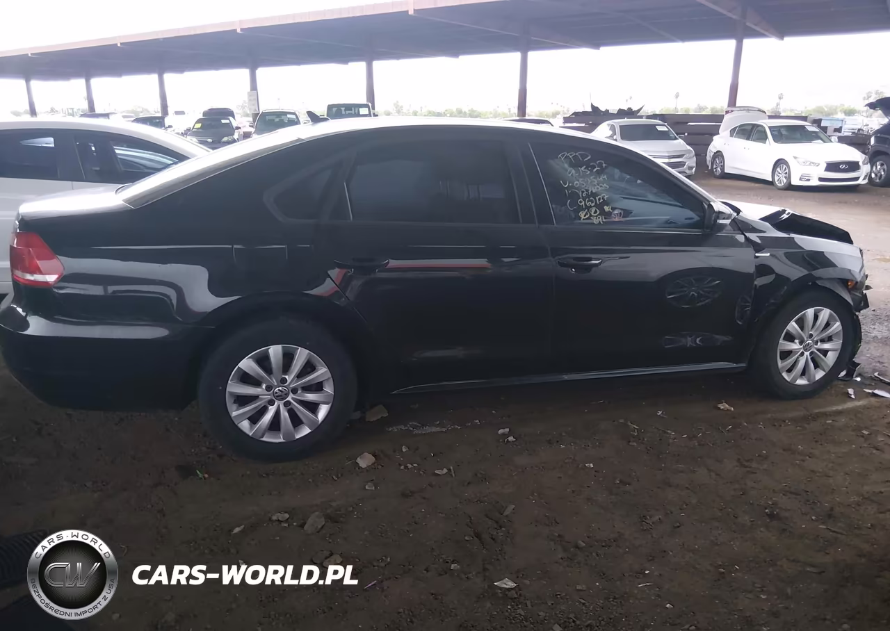 2015 Volkswagen Passat 1.8T Wolfsburg Edition VIN:1VWAT7A32FC057544 - 13