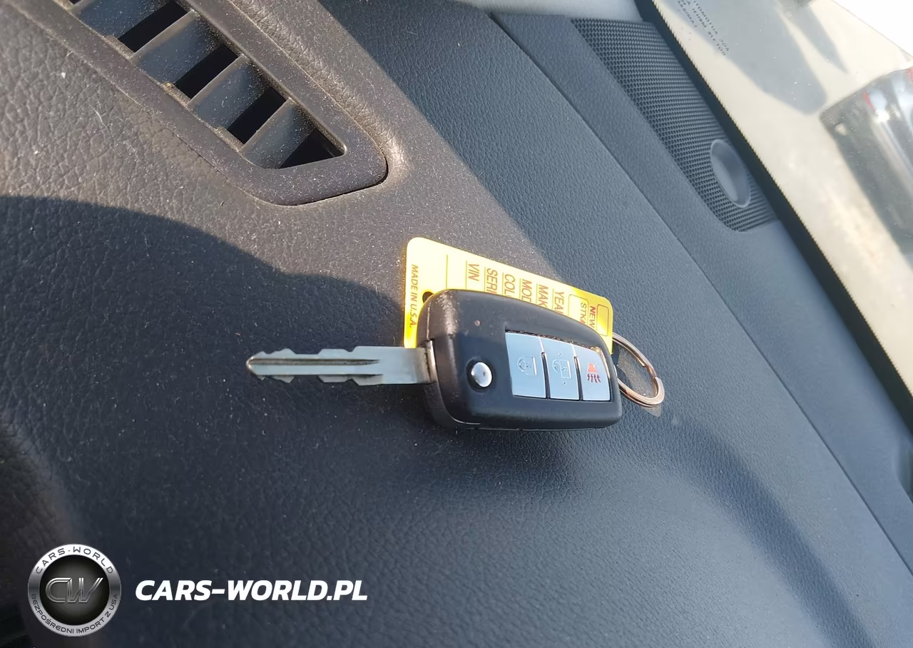 2017 Nissan Rogue S VIN:JN8AT2MT0HW137254 - 11
