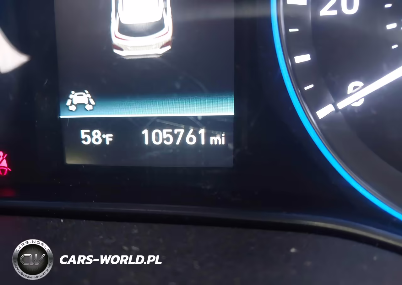 2019 Hyundai Kona Ultimate VIN:KM8K5CA50KU221045 - 7