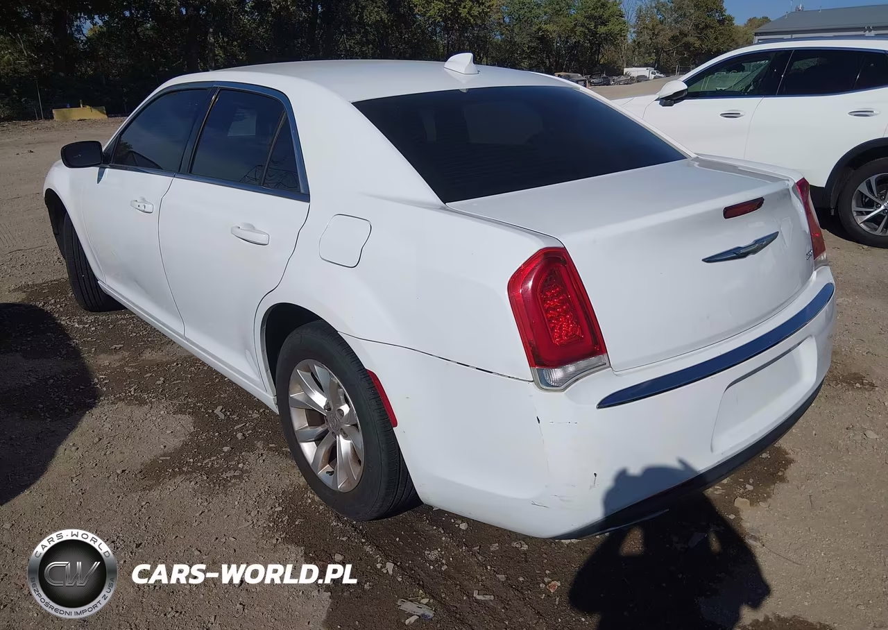 2015 Chrysler 300 Limited VIN:2C3CCAAG9FH807146 - 3