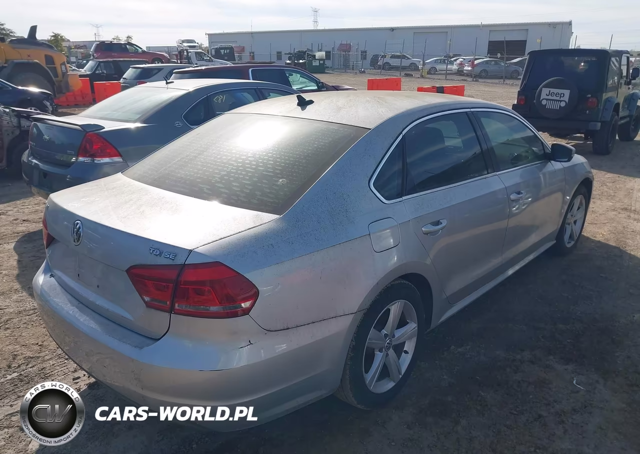 2013 Volkswagen Passat 2.0L Tdi Se VIN:1VWBN7A37DC010957 - 4