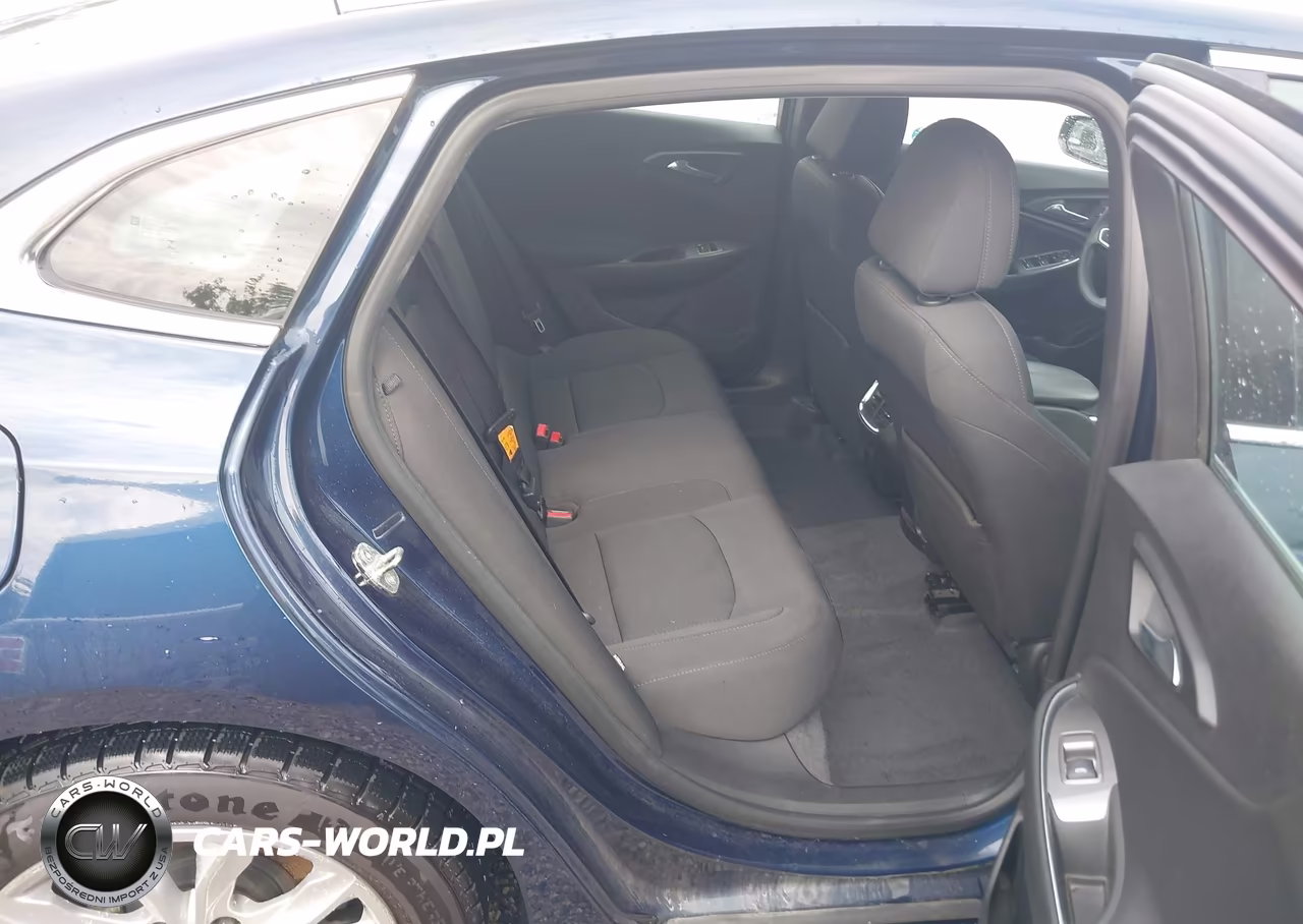 2019 Chevrolet Malibu Lt VIN:1G1ZD5ST6KF156665 - 8