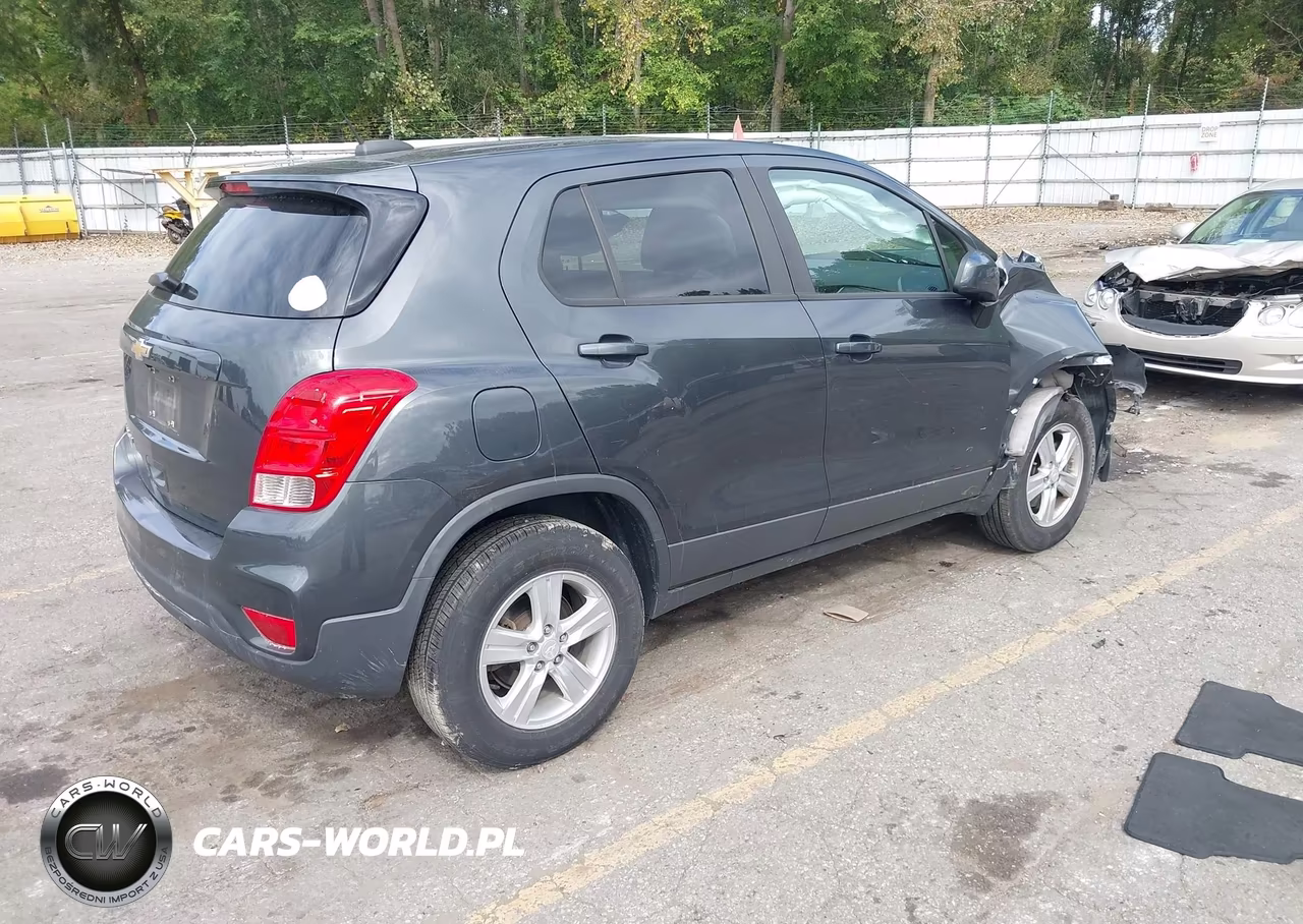 2019 Chevrolet Trax Ls VIN:3GNCJNSB3KL196275 - 4