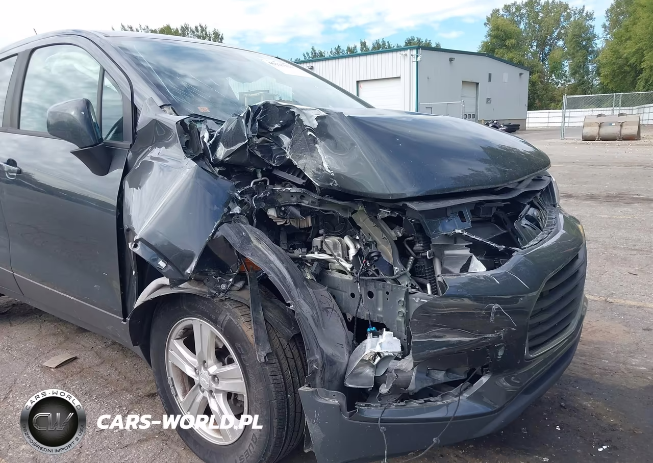 2019 Chevrolet Trax Ls VIN:3GNCJNSB3KL196275 - 6