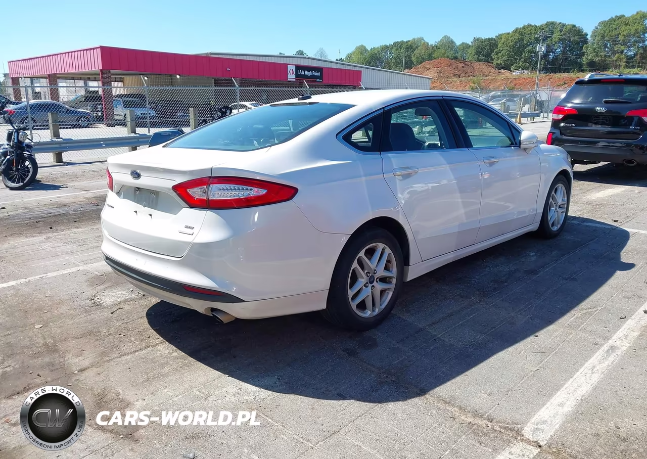 2015 Ford Fusion Se VIN:3FA6P0HD7FR156192 - 4