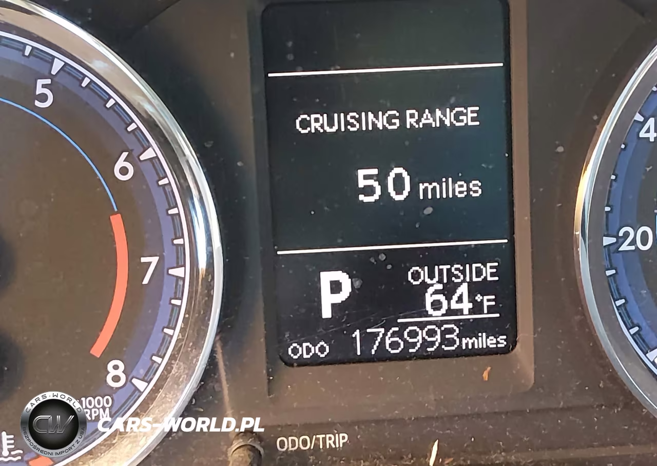 2018 Toyota Corolla Le VIN:5YFBURHE1JP814134 - 16