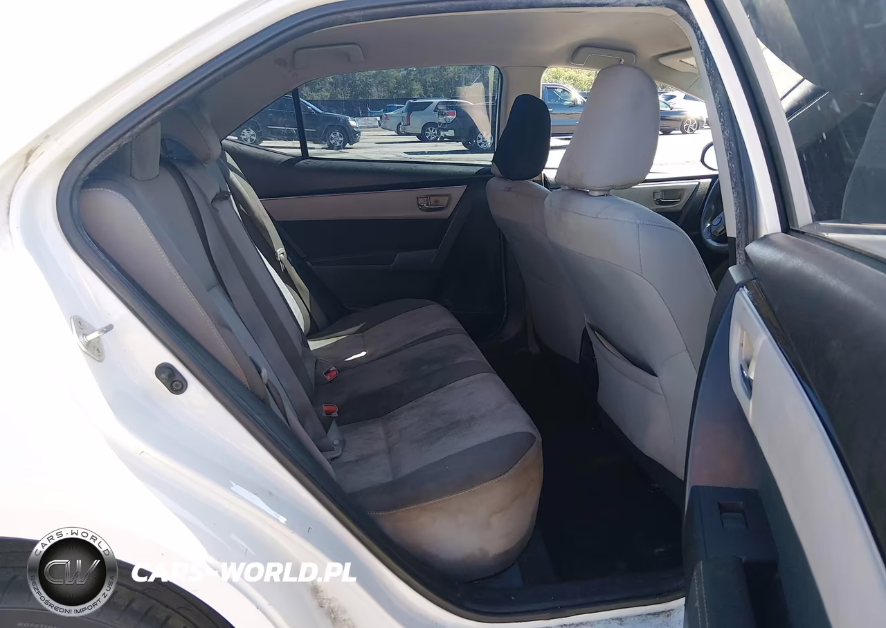 2018 Toyota Corolla Le VIN:5YFBURHE1JP814134 - 8