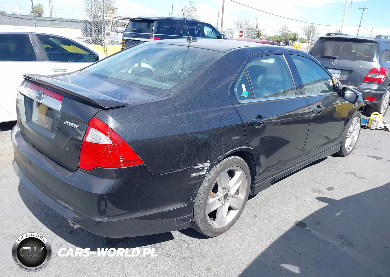 2010 Ford Fusion Sport VIN:3FAHP0KC1AR261232 - 4