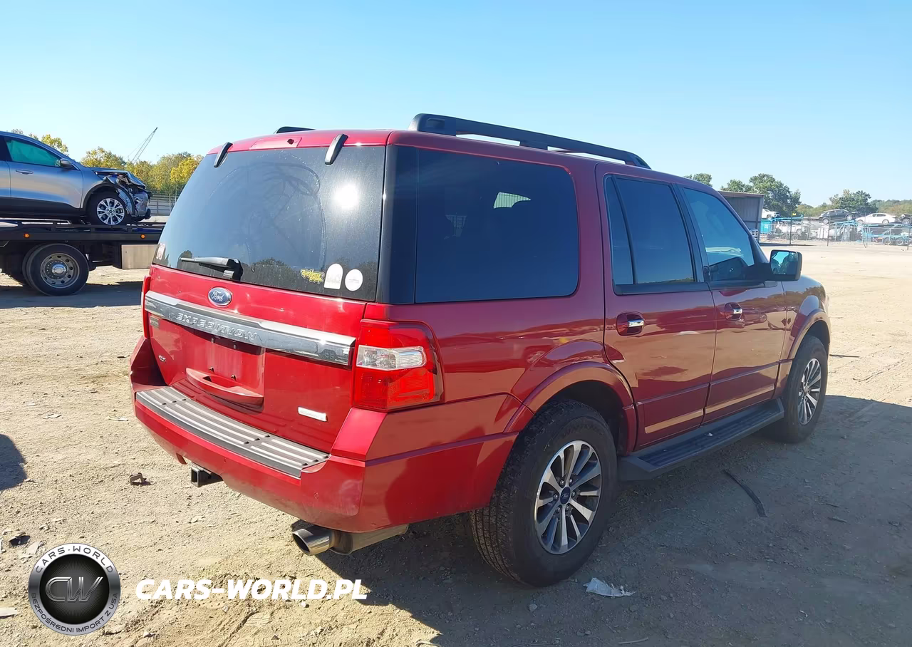 2017 Ford Expedition Xlt VIN:1FMJU1HT4HEA27256 - 4
