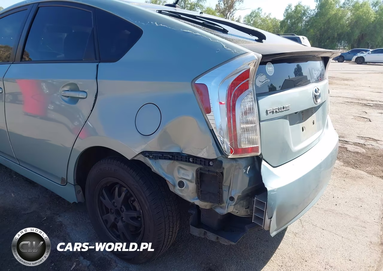 2013 Toyota Prius Three VIN:JTDKN3DU3D5591149 - 6