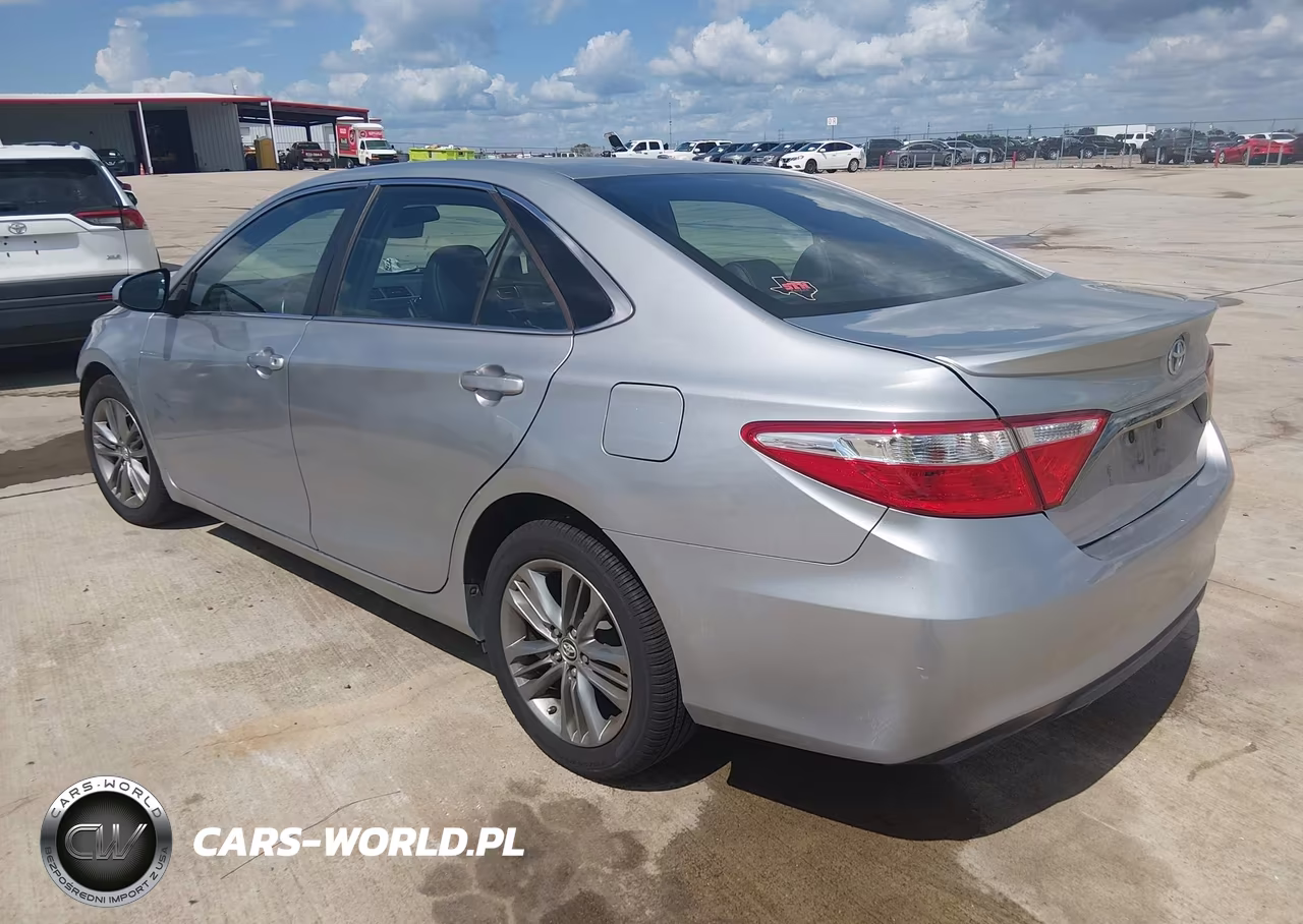 2017 Toyota Camry Se VIN:4T1BF1FK9HU366089 - 3