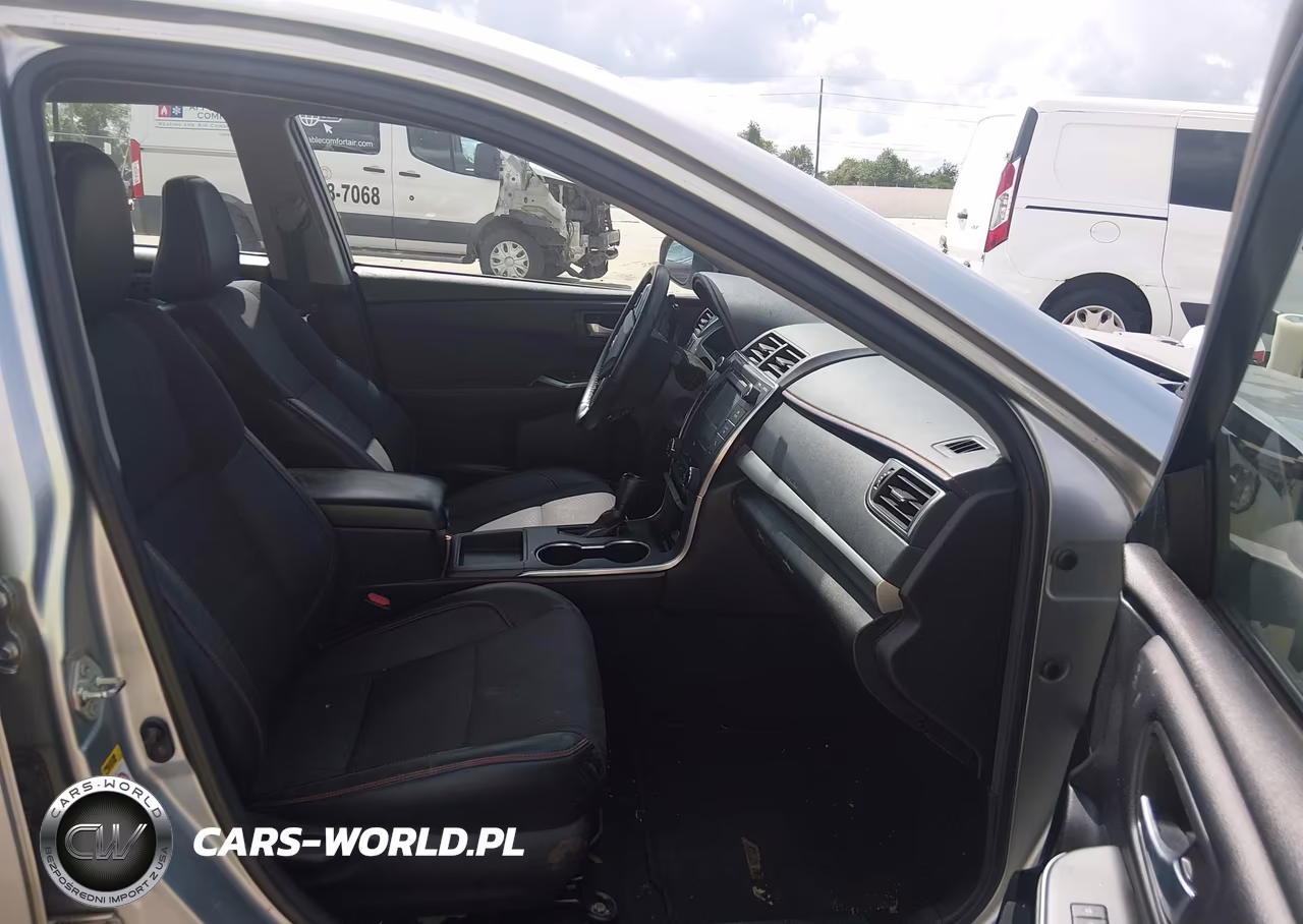 2017 Toyota Camry Se VIN:4T1BF1FK9HU366089 - 5