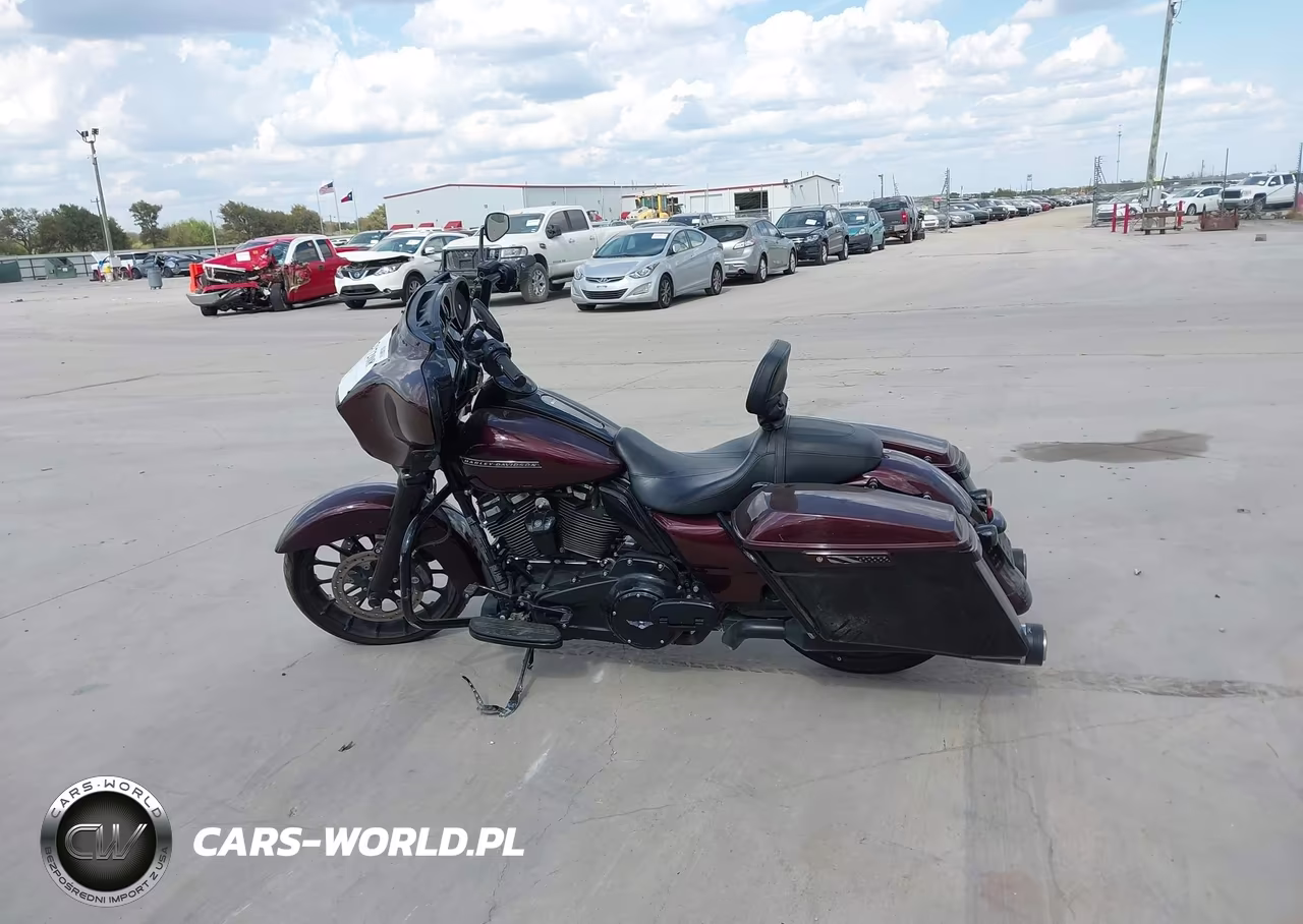 2018 Harley-Davidson Flhxs Street Glide Special VIN:1HD1KRC10JB604952 - 14