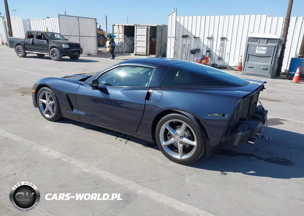 2013 Chevrolet Corvette VIN:1G1YF2DW9D5105942 - 3