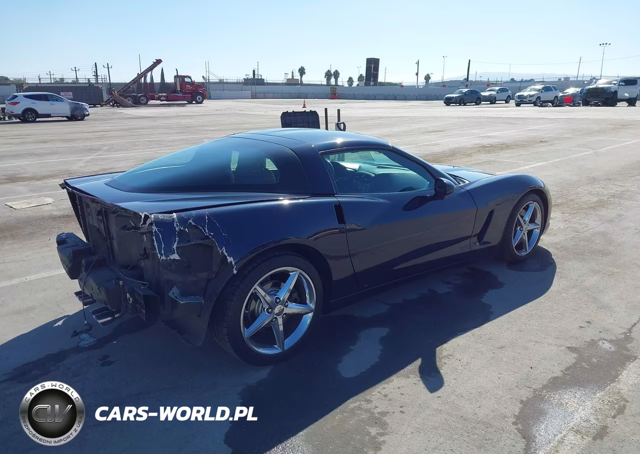 2013 Chevrolet Corvette VIN:1G1YF2DW9D5105942 - 4