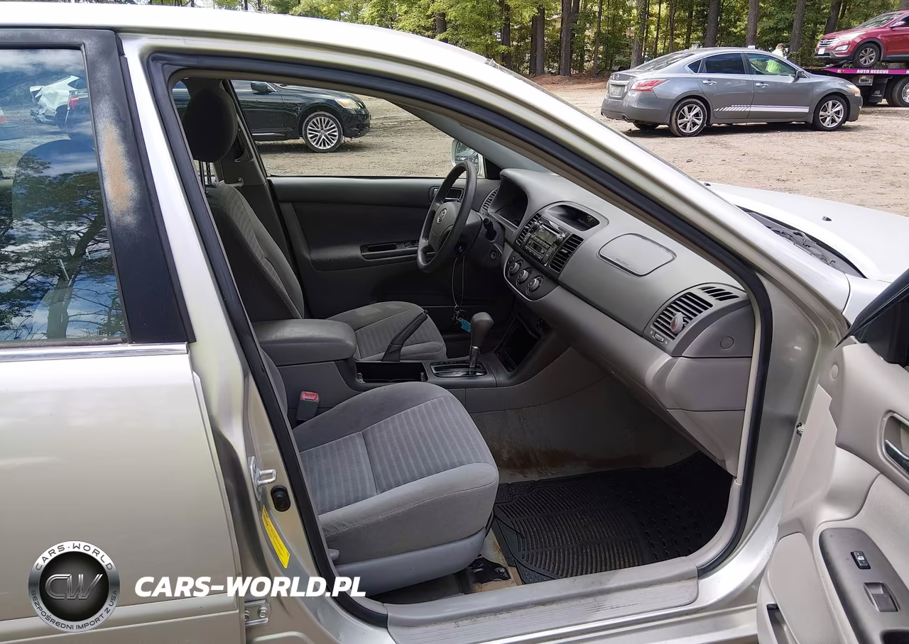2005 Toyota Camry Le VIN:4T1BE30K45U973388 - 5