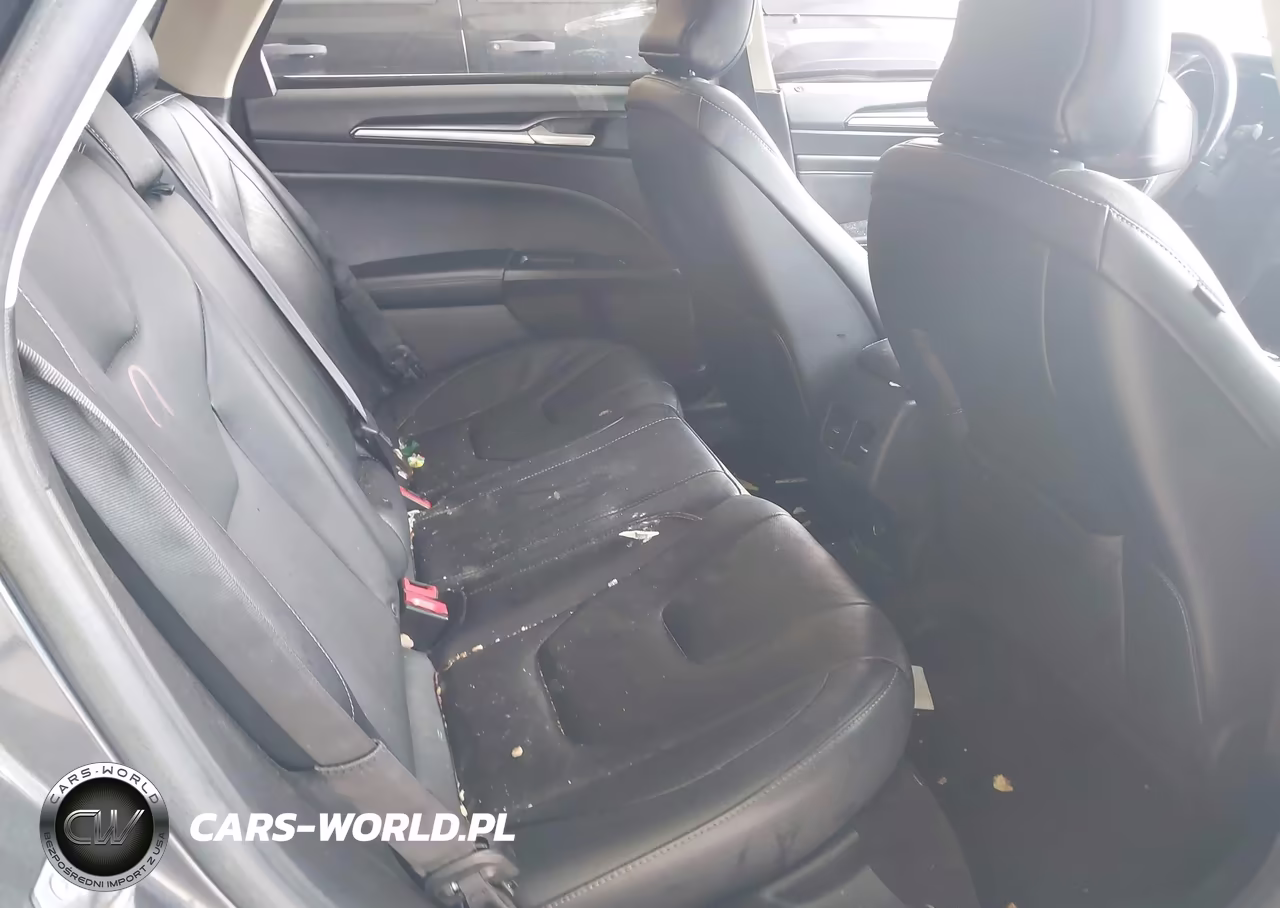 2019 Ford Fusion Hybrid Titanium VIN:3FA6P0RU1KR140417 - 8