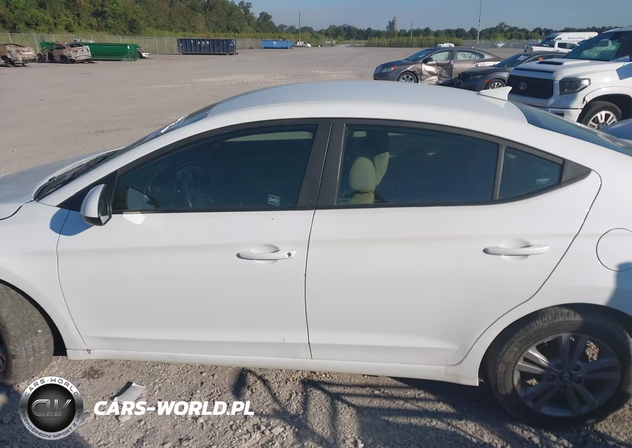 2017 Hyundai Elantra Se VIN:5NPD84LF1HH028065 - 13