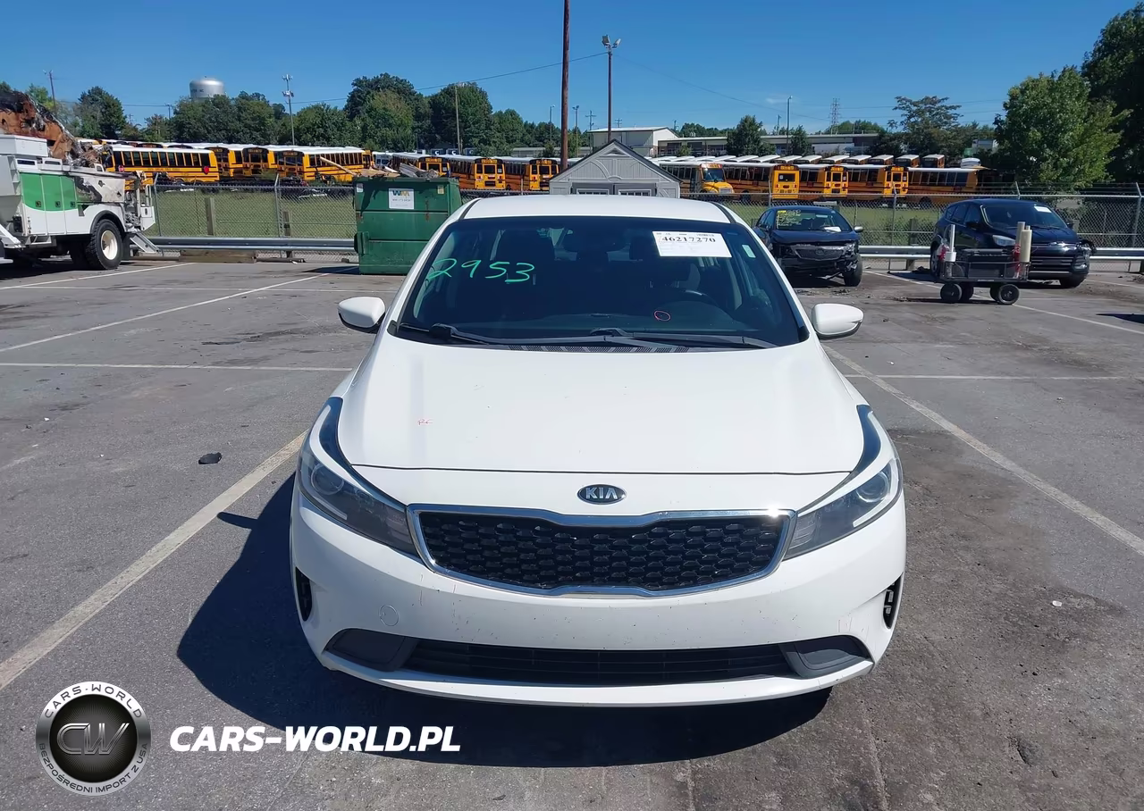 2018 Kia Forte Lx VIN:3KPFK4A79JE245573 - 12
