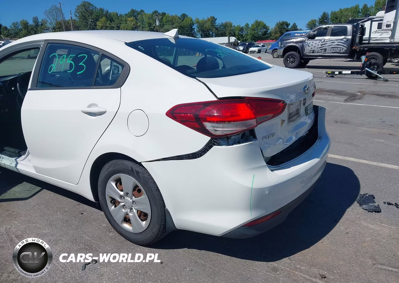 2018 Kia Forte Lx VIN:3KPFK4A79JE245573 - 6