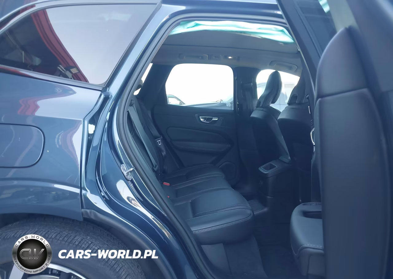 2023 Volvo Xc60 Recharge Plug-In Hybrid T8 Ultimate Dark Theme VIN:YV4H60DX3P1245837 - 8