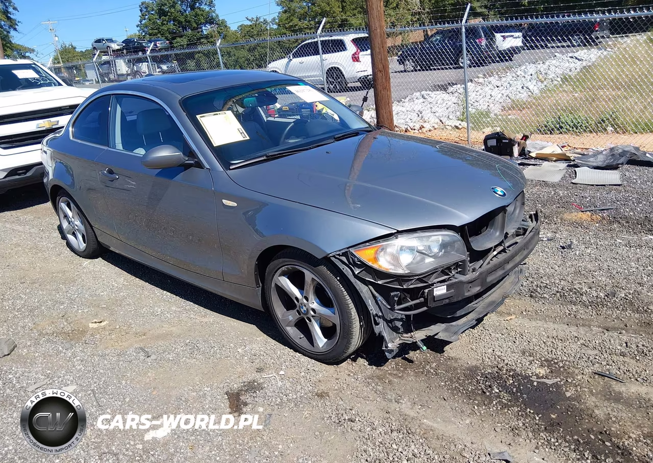 2009 BMW 128I