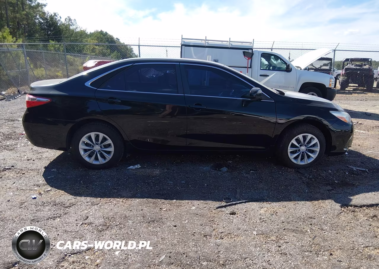 2017 Toyota Camry Le VIN:4T1BF1FK1HU428942 - 14