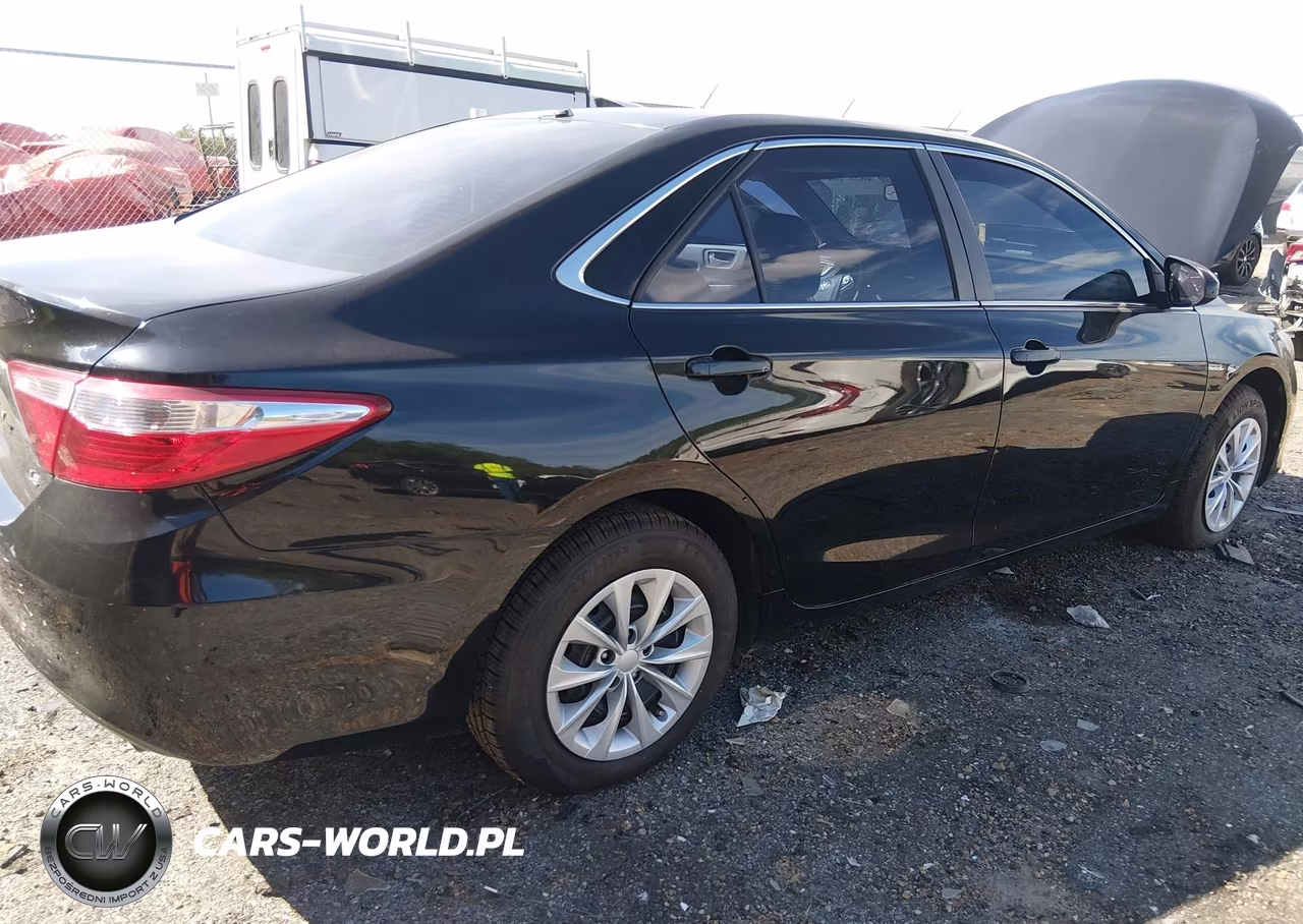 2017 Toyota Camry Le VIN:4T1BF1FK1HU428942 - 21