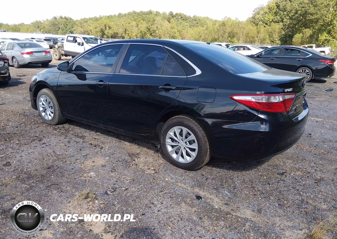 2017 Toyota Camry Le VIN:4T1BF1FK1HU428942 - 3