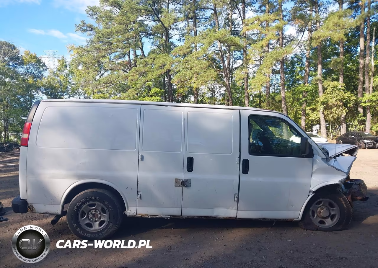 2006 Chevrolet Express Work Van VIN:1GCFG15X261132052 - 14