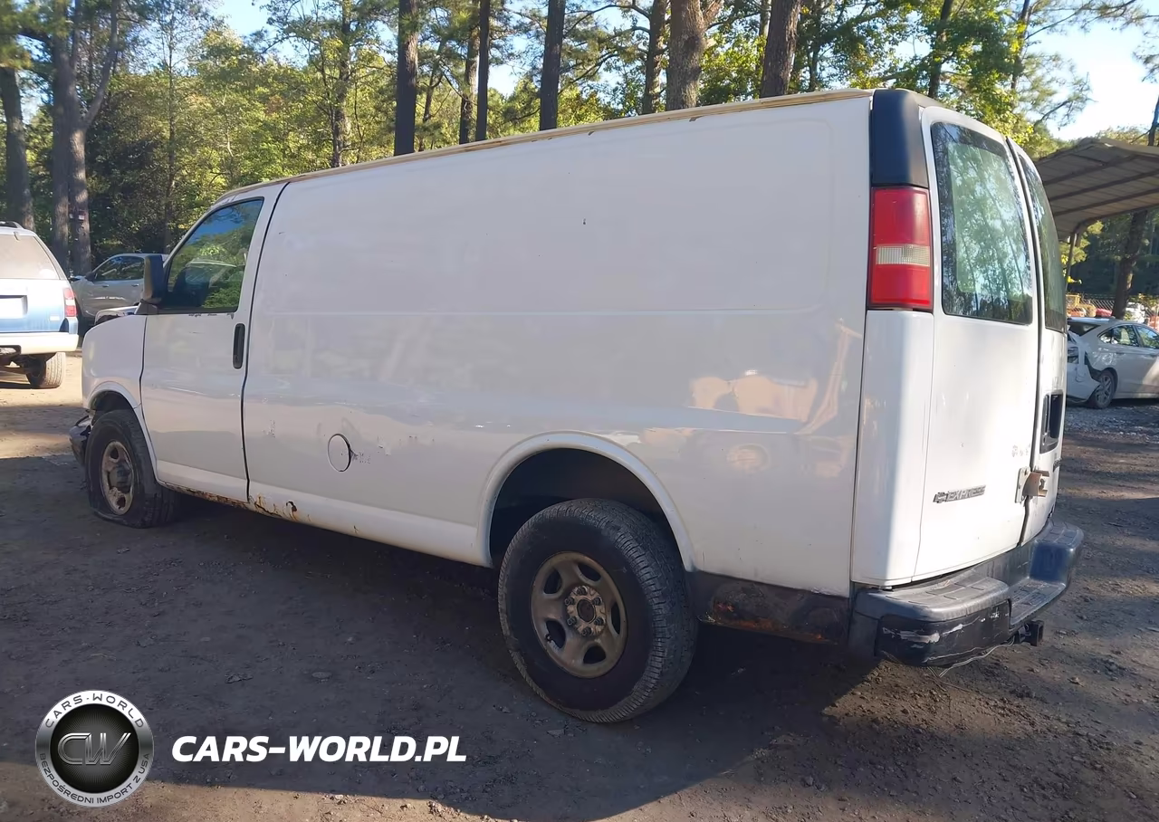 2006 Chevrolet Express Work Van VIN:1GCFG15X261132052 - 3