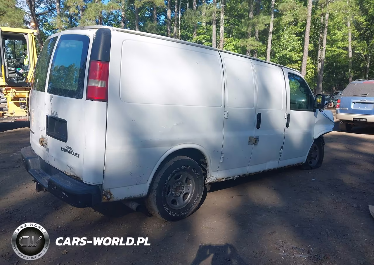2006 Chevrolet Express Work Van VIN:1GCFG15X261132052 - 4