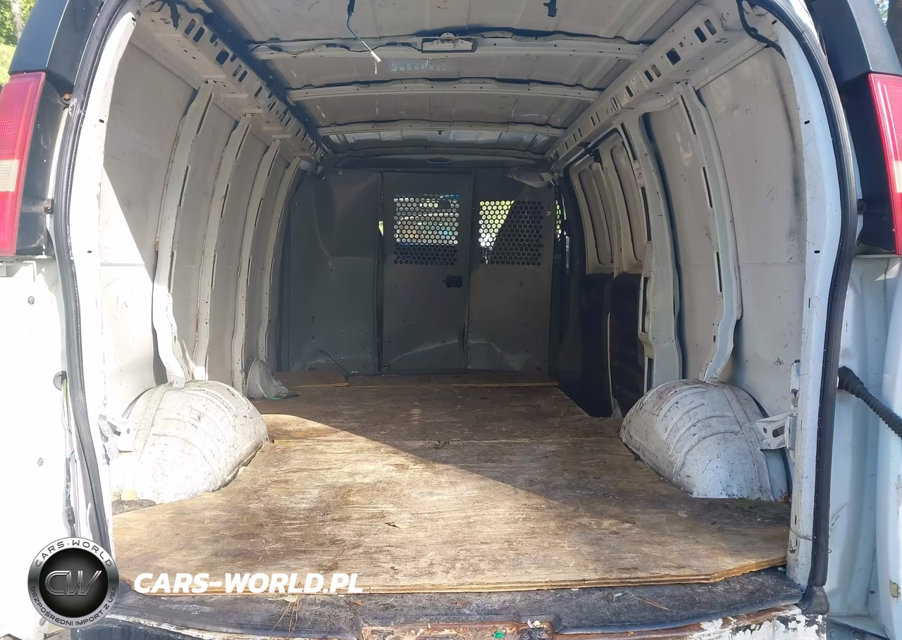 2006 Chevrolet Express Work Van VIN:1GCFG15X261132052 - 8