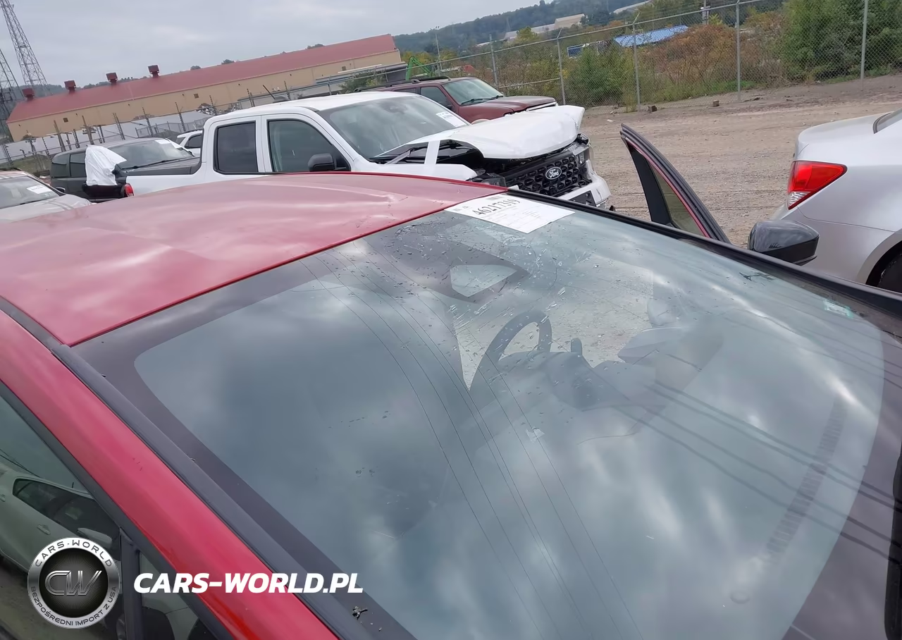 2026 Toyota Prius Le VIN:JTDACAAUXT3068957 - 17