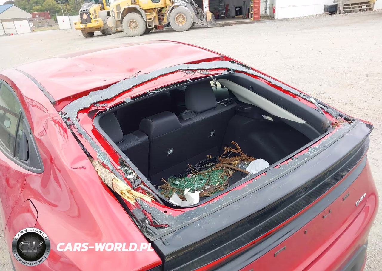 2026 Toyota Prius Le VIN:JTDACAAUXT3068957 - 6