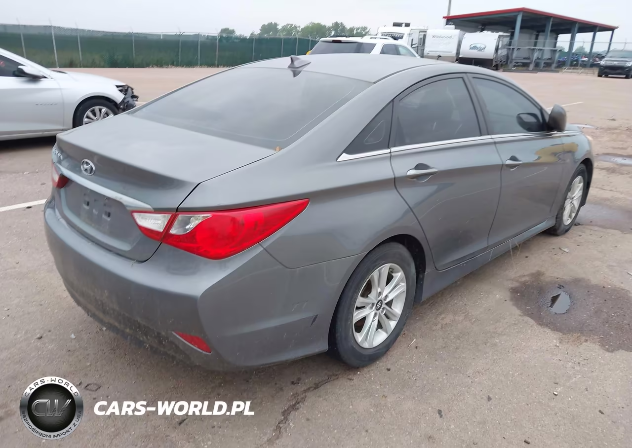 HYUNDAI SONATA VIN:5NPEB4AC0EH907504 - 4