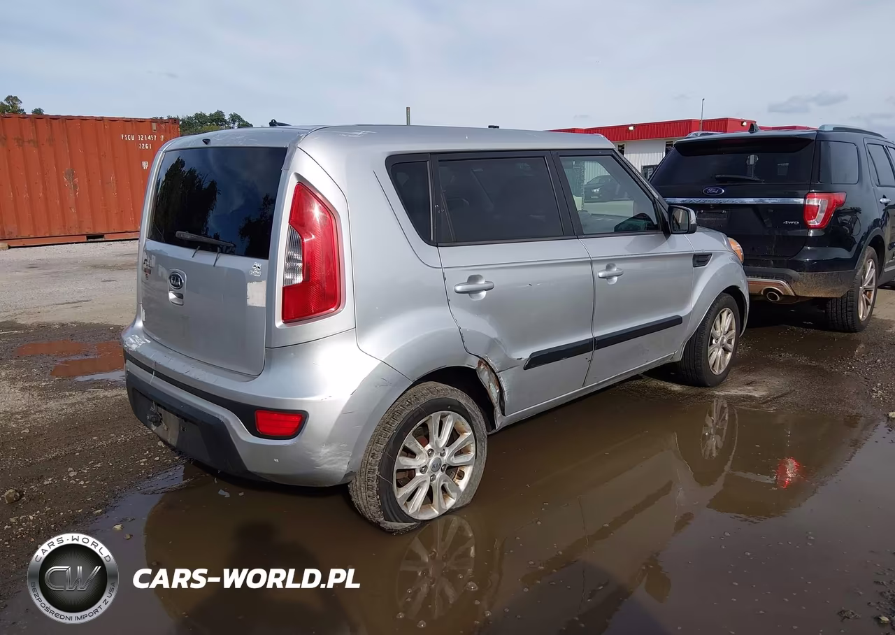 2012 Kia Soul + VIN:KNDJT2A63C7381073 - 4