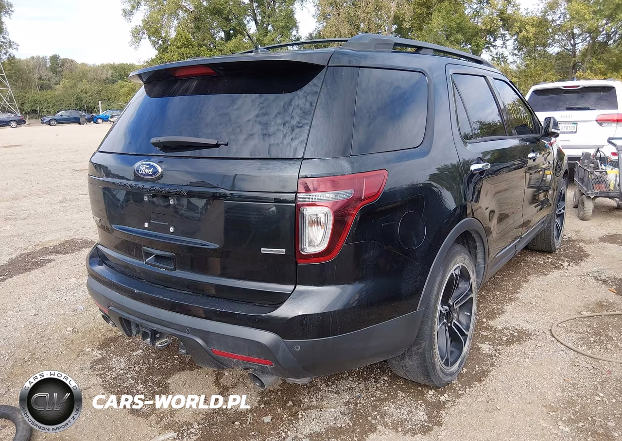 2014 Ford Explorer Sport VIN:1FM5K8GT3EGC44606 - 4