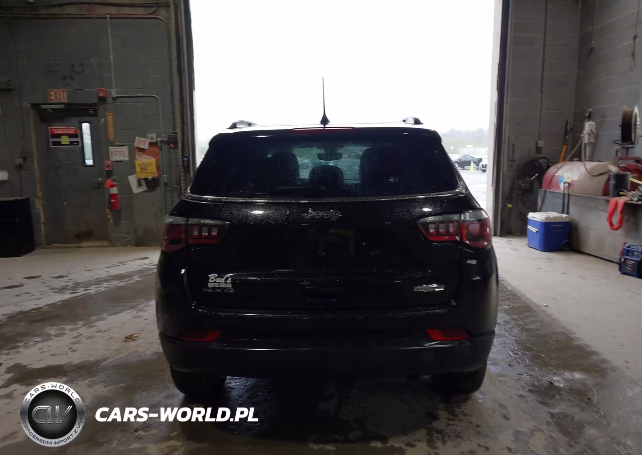 2020 Jeep Compass Latitude 4X4 VIN:3C4NJDBB5LT173870 - 16