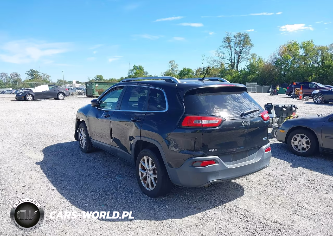 2015 Jeep Cherokee Latitude VIN:1C4PJLCB5FW706445 - 3