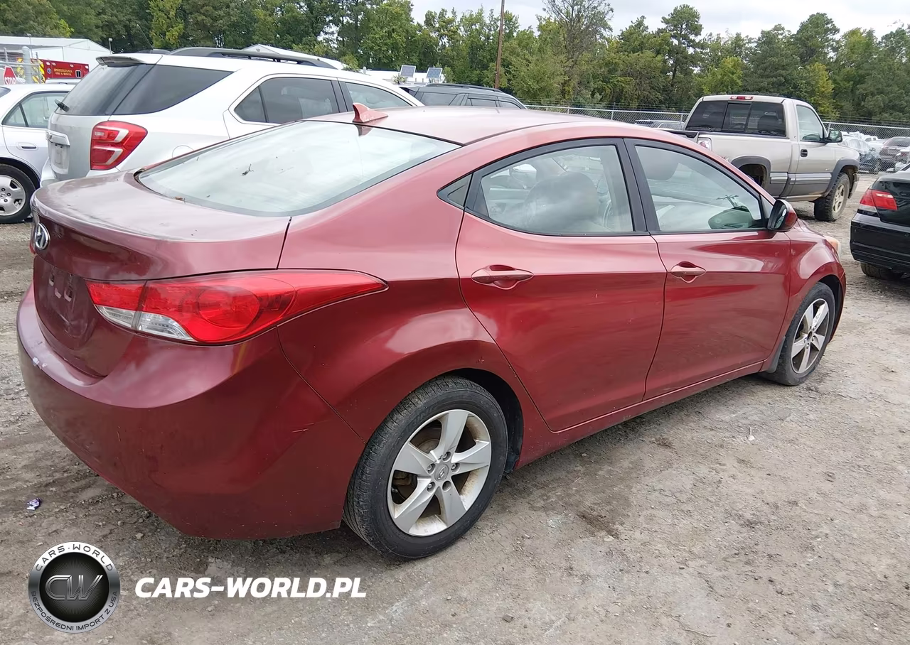 2013 Hyundai Elantra Gls VIN:5NPDH4AE2DH232118 - 4
