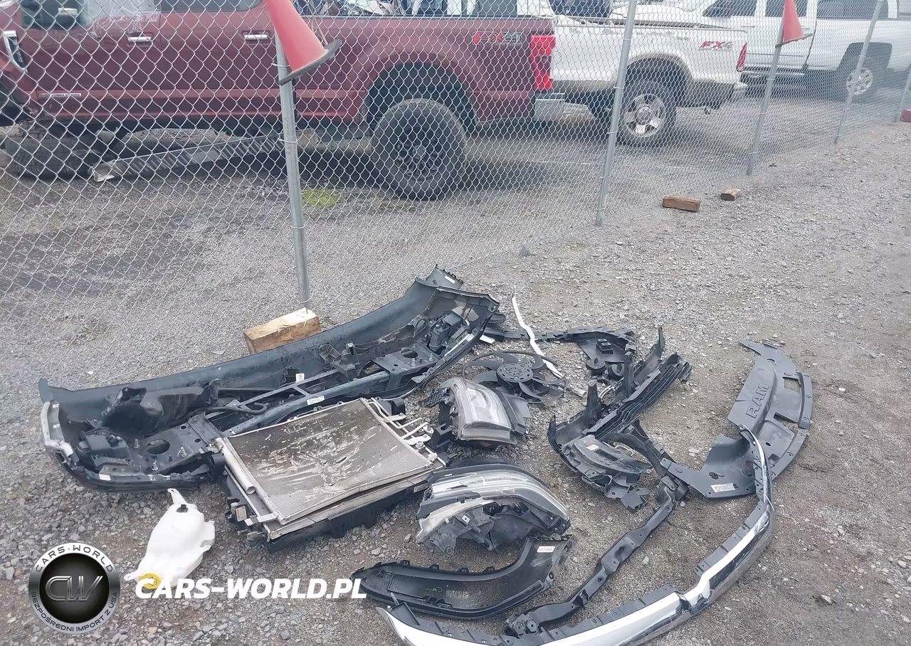 2022 Ram 1500 Laramie 4X2 5'7 Box VIN:1C6RREJT6NN146665 - 12