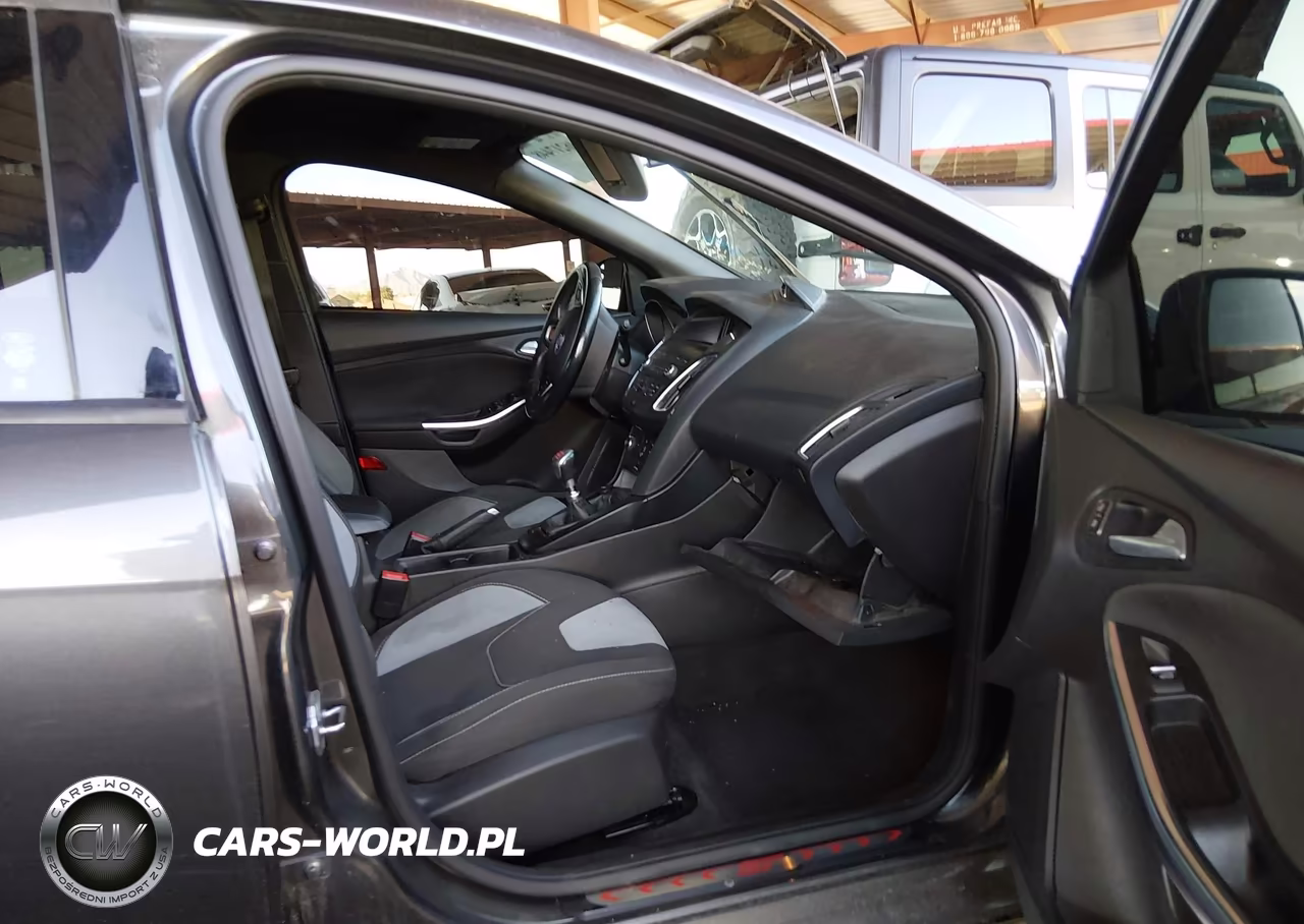 2018 Ford Focus St VIN:1FADP3L93JL322842 - 5