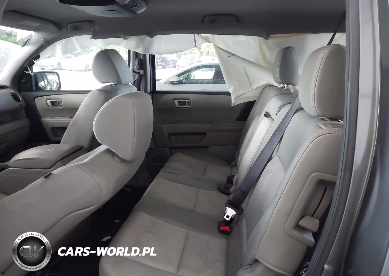 2015 Honda Pilot Lx VIN:5FNYF3H29FB022596 - 8