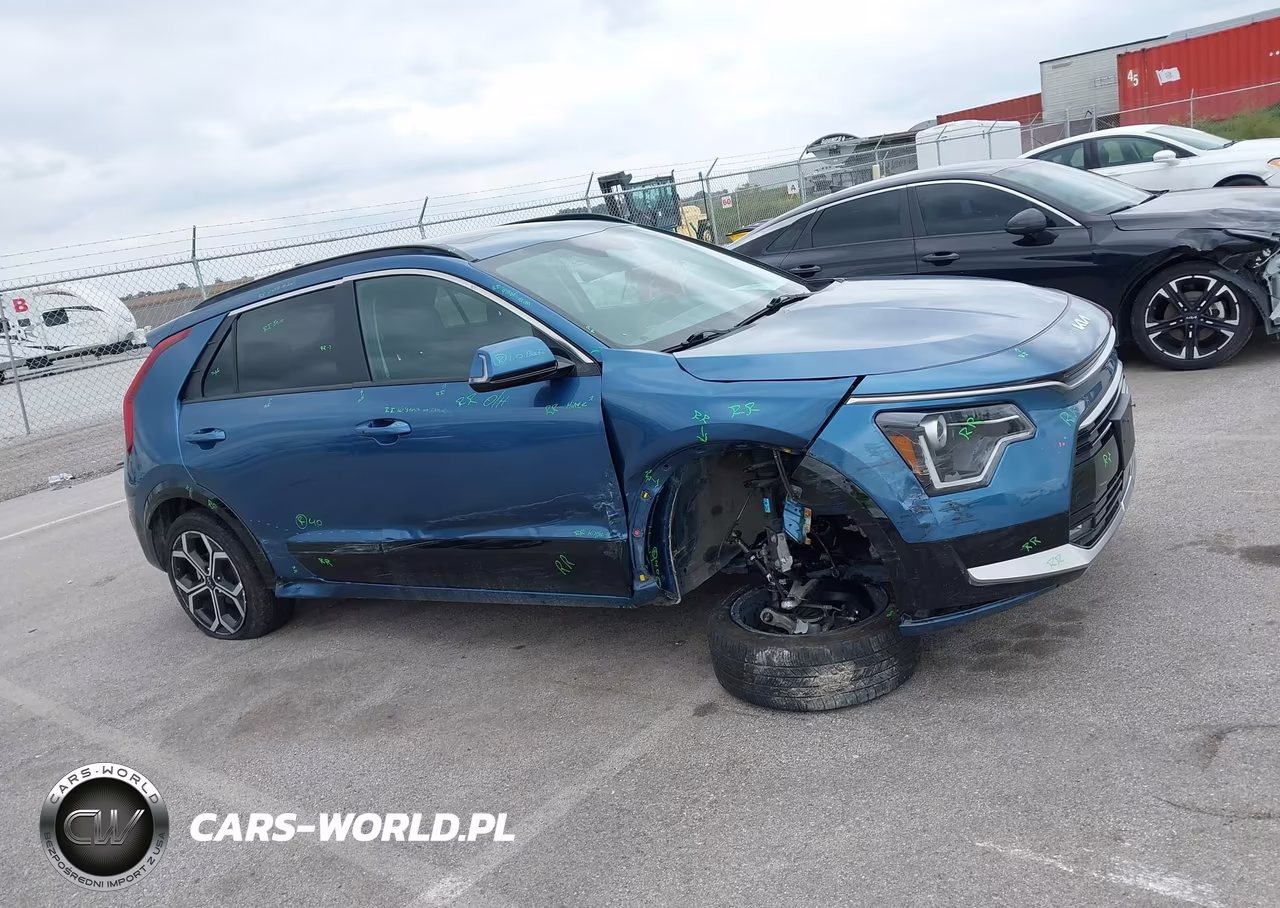 2023 Kia Niro Ex Touring VIN:KNDCR3LE7P5040102 - 13
